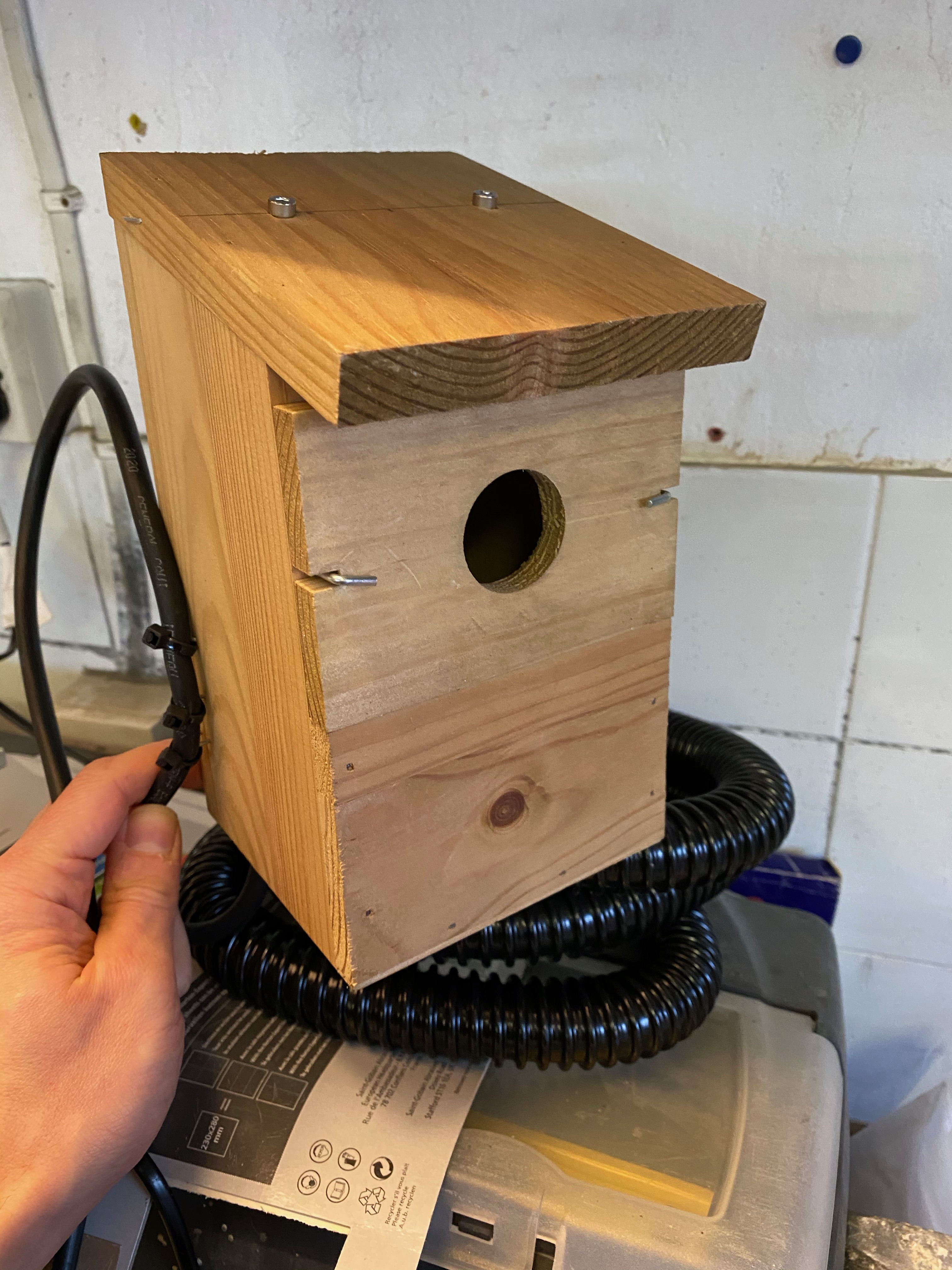 Photo of the finished birdbox